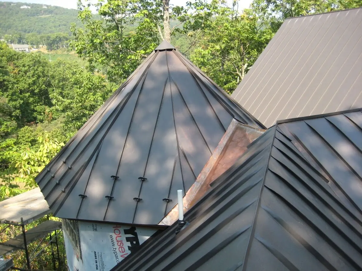 Professional Roof Tarp Installation by Craftsman Roofing in Maple Forge